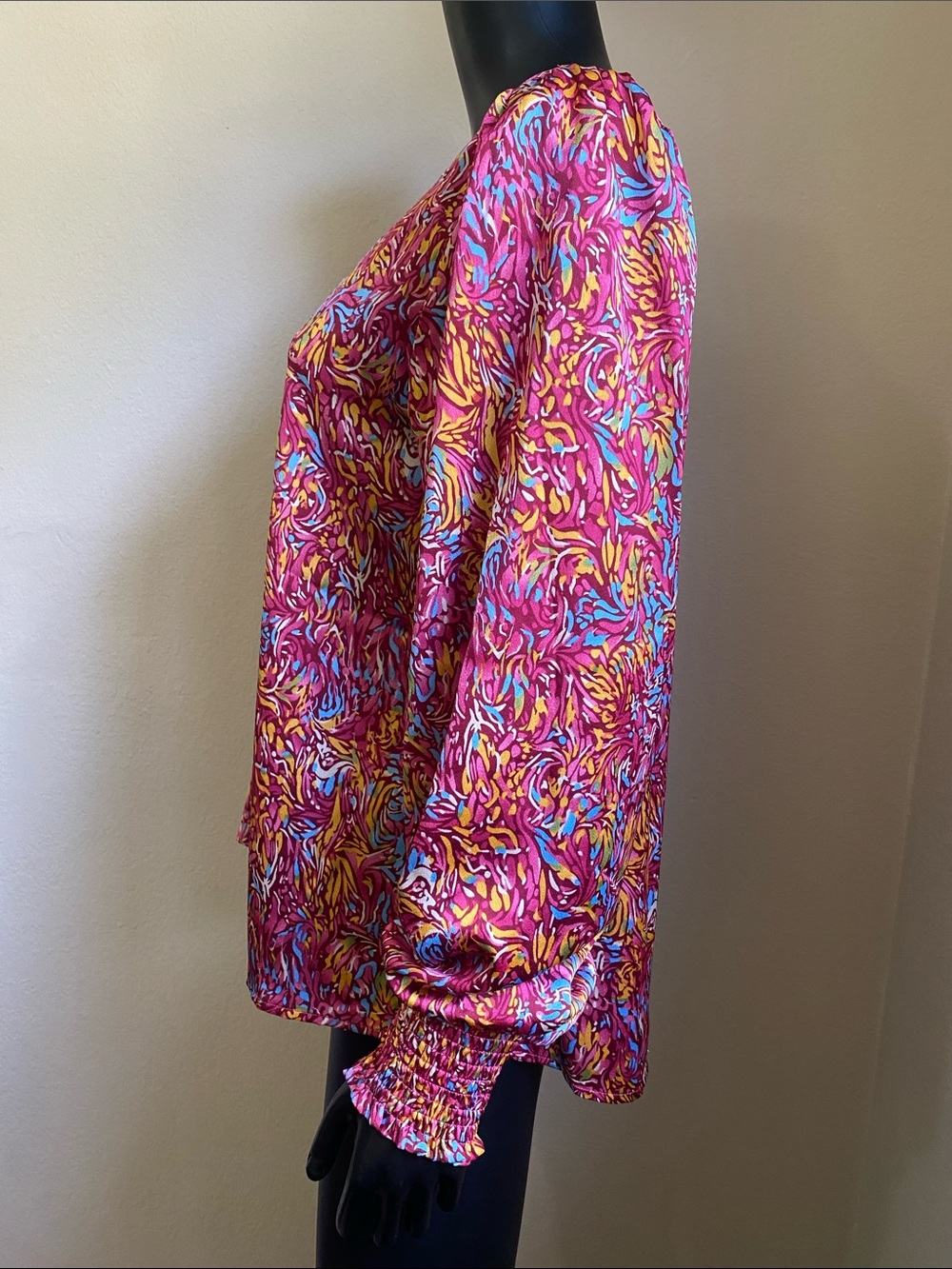 JODIFL Pink Magenta Yellow Blue V-Neck Long Sleeve Blouse - Picture 4 of 11